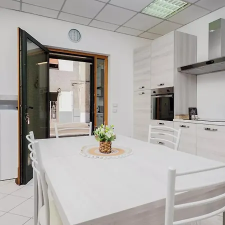 Saint Simplicio House *