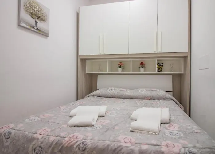 Saint Simplicio House Апартаменты